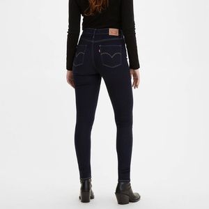 Levi’s Women’s High Rise Skinny - Dark Blue
